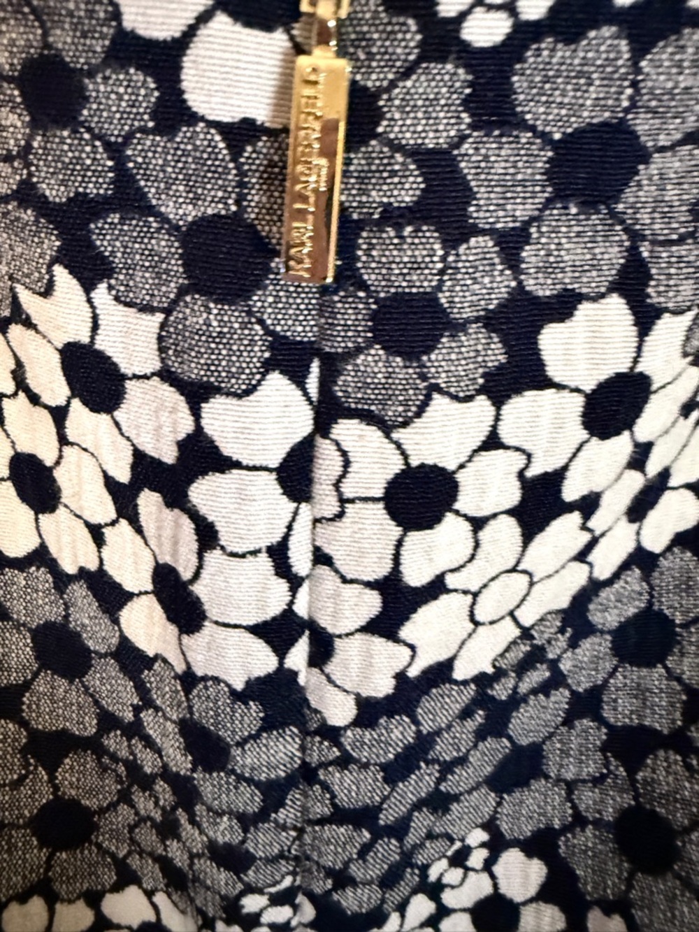 Karl Lagerfeld Paris Black White Floral Sheath Dress Size 8 Chic Career Classic - Picture 12 of 15
